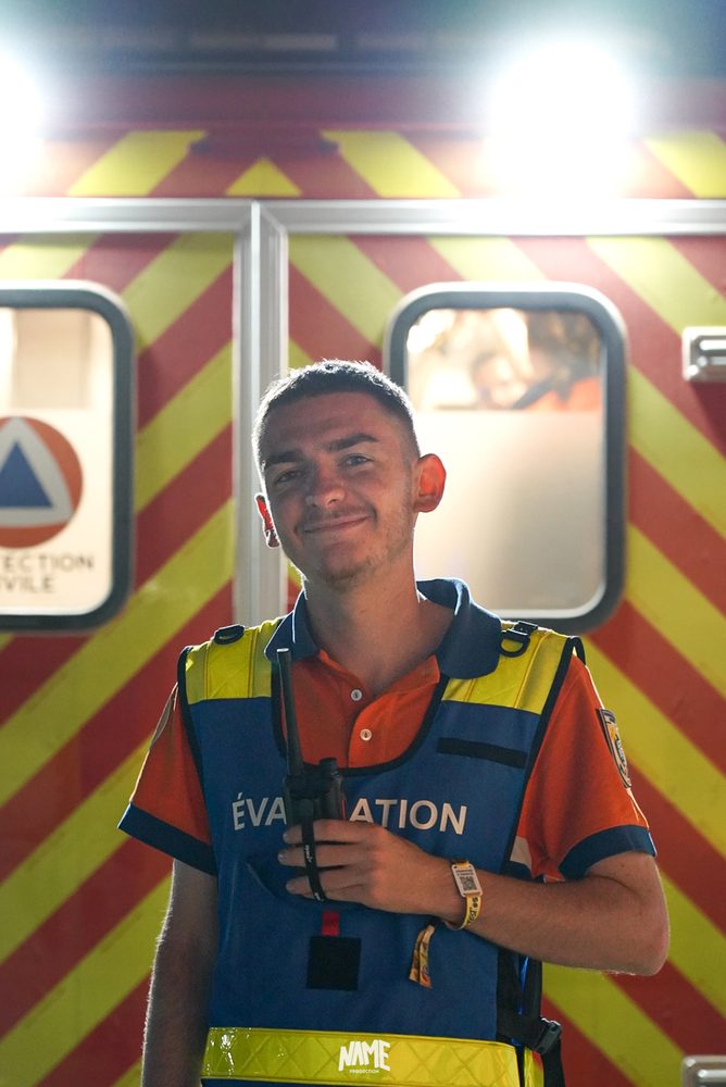 Agent évacuation ambulance nuit