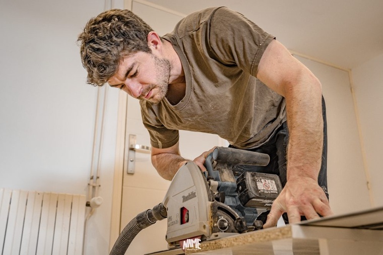 Artisan scie circulaire parquet